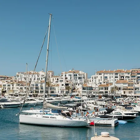 Apartment Stunning Penthouse With Sea Views And Private Parking In Puerto Banus *