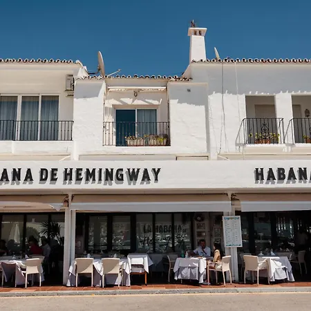 Stunning Penthouse With Sea Views And Private Parking In Puerto Banus Marbella