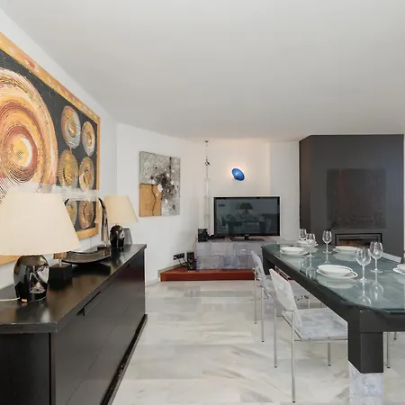 Stunning Penthouse With Sea Views And Private Parking In Puerto Banus * Marbella