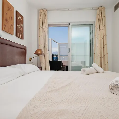 Apartment Stunning Penthouse With Sea Views And Private Parking In Puerto Banus