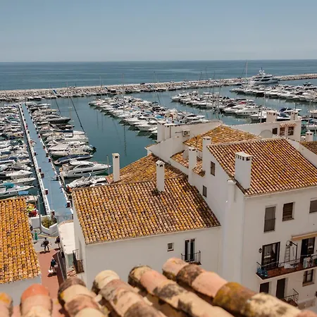 Apartment Stunning Penthouse With Sea Views And Private Parking In Puerto Banus Marbella