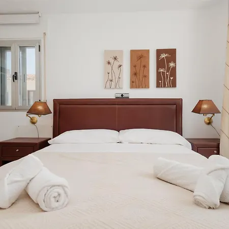Stunning Penthouse With Sea Views And Private Parking In Puerto Banus * Marbella