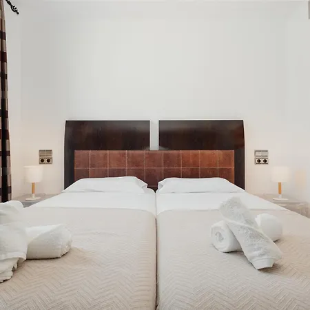 Stunning Penthouse With Sea Views And Private Parking In Puerto Banus Apartment *